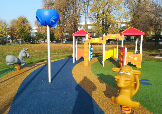 Parco giochi Porcia - Friuli Venezia Giulia - Parco Inclusivo  - Holzhof