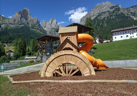 2022 Selva di Cadore - Parco giochi in robinia su misura  - Holzhof